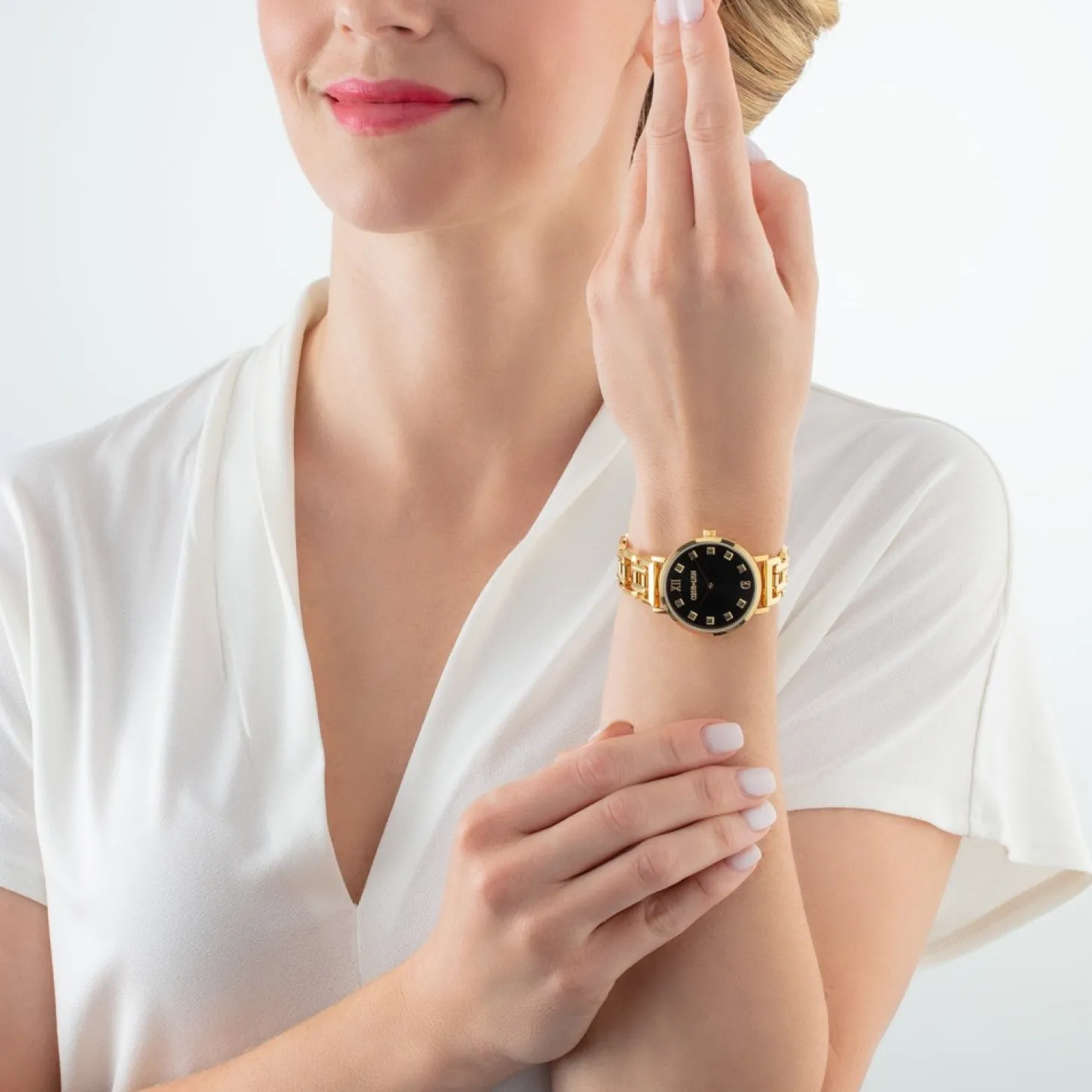 COEUR DE LION Watch Round Brilliant Glamourous Black Statement Gold