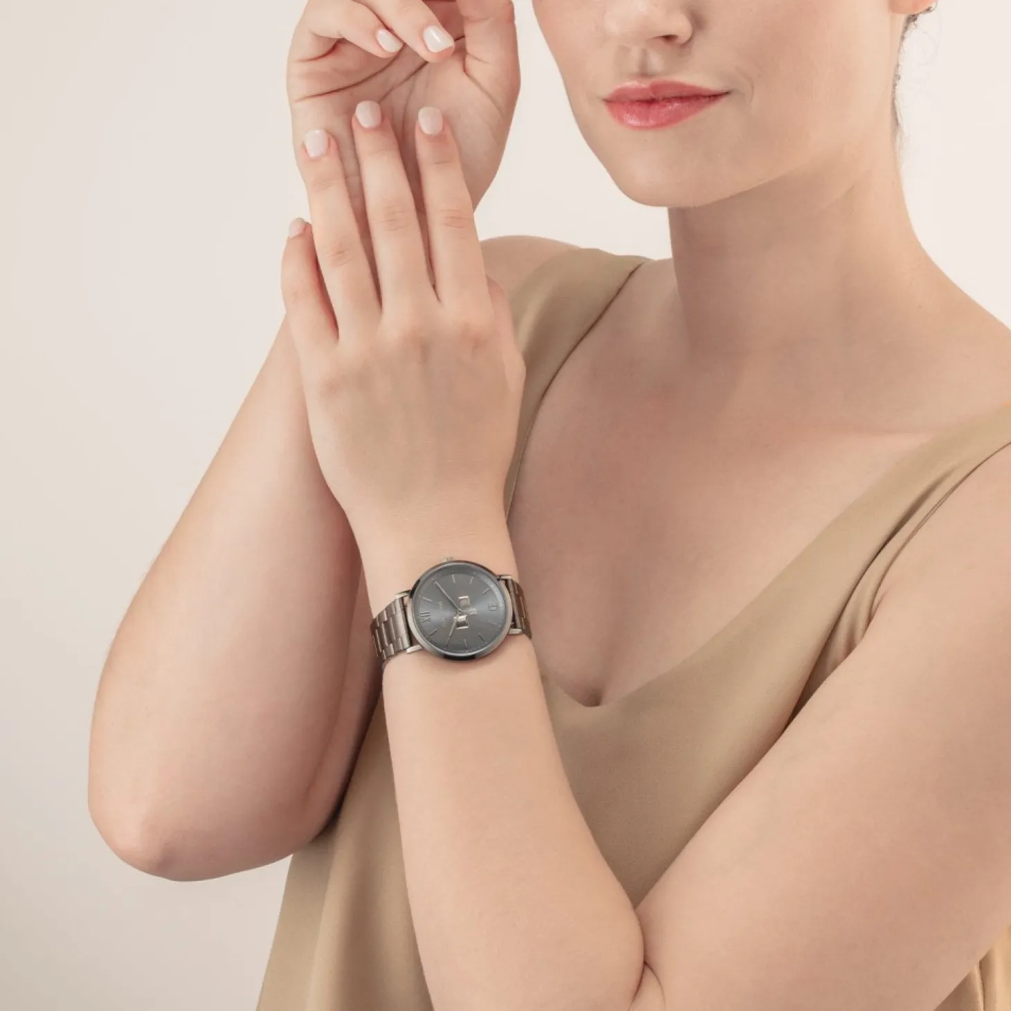 COEUR DE LION Watch Round Statement Unisex Anthracite Sunray Stainless Steel Light Gun Metal